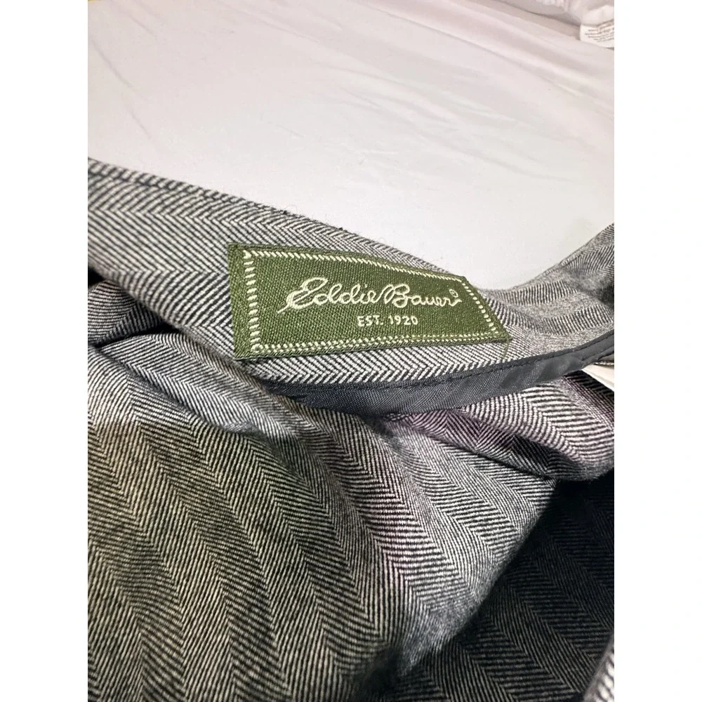 Eddie Bauer Women's Skirt Size 4 Gray Striped Long A-Line Y2K‎ Style Minimalist